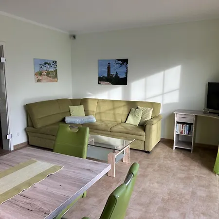 Сasa de vacaciones Helgoland 3 - Charmantes Fuer 8 Personen Mit Terrasse & Wohlfuehlatmosphaere! Prerow
