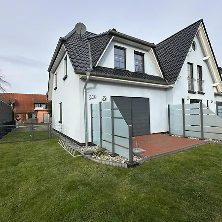 Helgoland 3 - Charmantes Fuer 8 Personen Mit Terrasse & Wohlfuehlatmosphaere! Сasa de vacaciones Prerow